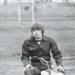 Tages
Här Danne på test mopparna
Foto Hans Sidén | Copyright Henrik Hagberg | Tages.nu