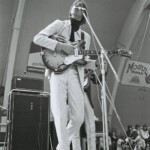 Tages
Bilder från popgala på MFF Stadion i Malmö 1966
Här Juri Wiik och Tommy Rander Shakers
Foto Hans Sidén | Copyright Henrik Hagberg | Tages.nu