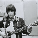 Tages
Tommy Blom.
Hans Sidén Hade satt ihop en pristävling för Idol Nytt Första pris att få fotas tillsammans med Tages.