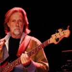 Kunde inte låta bli, fann denna bilden på Göran Lagerberg, och den säger så mycket.
Normalt sett följer vi inte upp någon av Tagarna efter deras uppbrott 1969 och med Blond 1970,, men......
Ha en fortsatt bra söndag!
Fotograf okänd, men hör gärna av dig!