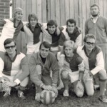 Tages
Goa gubbar. Korplaget med bara kompisar