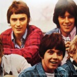 Tages
Här med Tommy Tausis