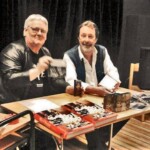 Tages
Bernt Ridderström, och Tommy Blom. Föreläsning på vuxenskolan i Stockholm 2 (2) Fot