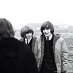 Tages
på en åker i Skaraborg efter punka på orkester släpet 1965
Foto Hans Sidén | Copyright Henrik Hagberg |