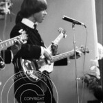 Tages
Dagens Hushåll Svenska Mässan 1964. Nyblivna Vinnare av Västkusten Beatles. Göran verkar ha två gitarr halsar
Foto Lennart Lundin | Copyright Henrik Hagberg |