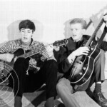 Anders Töpel Tages foto från Änggården 1963, Tommy och Anders jammar i Änggården tredje våningen
Foto Lennart Lundin | Copyright Henrik Hagberg |