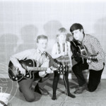 Anders Töpel Tages foto från Änggården 1963 Anders med lillasystern Eva och Tommy Blom
Foto Lennart Lundin | Copyright Henrik Hagberg |