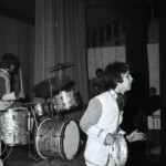 Danmarks spelningar Tivoli, Teen Vlub, Aahus med flera. Köpenhamn älskade Tages som återkom ofta under åren 1967-1969. Lasse Svensson Tommy Blom en helt ny bild