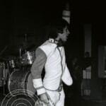 Danmarks spelningar Tivoli, Teen Vlub, Aahus med flera. Köpenhamn älskade Tages som återkom ofta under åren 1967-1969. Tommy Blom, så stor och så drivande wow