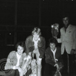 Danmarks spelningar Tivoli, Teen Vlub, Aahus med flera. Köpenhamn älskade Tages som återkom ofta under åren 1967-1969. Tommy,Anders,Göran och Daanne med blommor